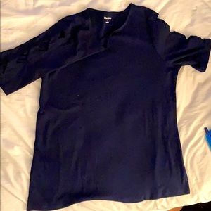 Brand new Elbow ladder sleeve top